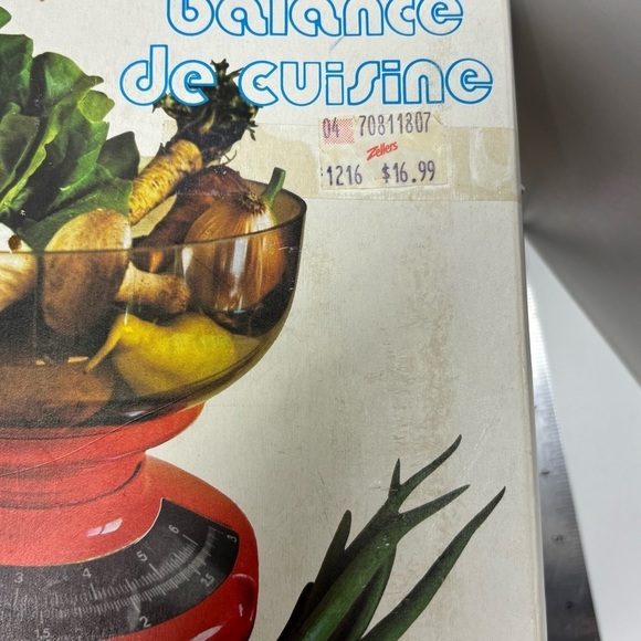 Vintage 70s Cosmo bowl-style food scale, originally purchased from Zellers - Picture 3 of 10